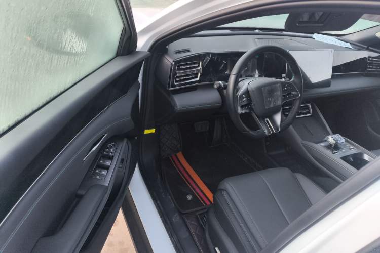 Used BYD Qin L 2024 DM-i 120KM Beyond Model
