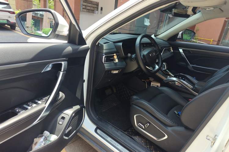 Used Geely Auto Emgrand X7 Sport 2020 1.8TD DCT ZhiZun PRO