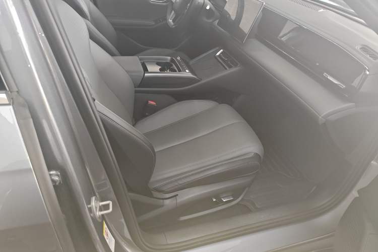 Used BYD Qin L 2025 EV 545KM Beyond Version
