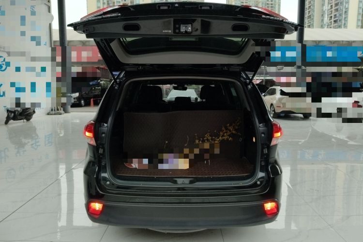 Used Toyota Highlander 2018 2.0T Four-Wheel Drive Luxury Version 7 Seats China VI Standard