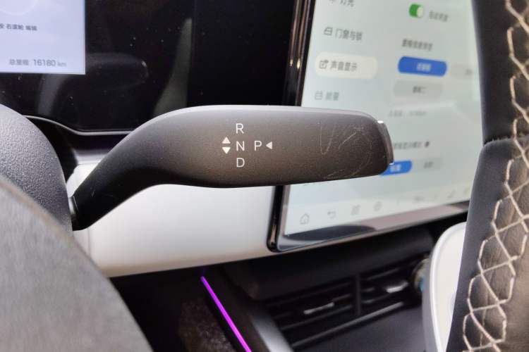 Used BYD Seal 06 New Energy 2025 EV 545KM Flagship Edition Gear Lever