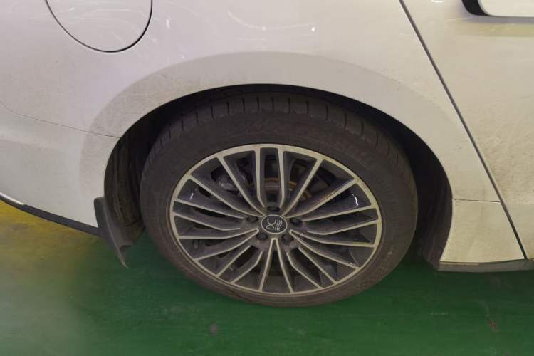 Used BYD Han 2020 EV Long-Range Luxury Model
