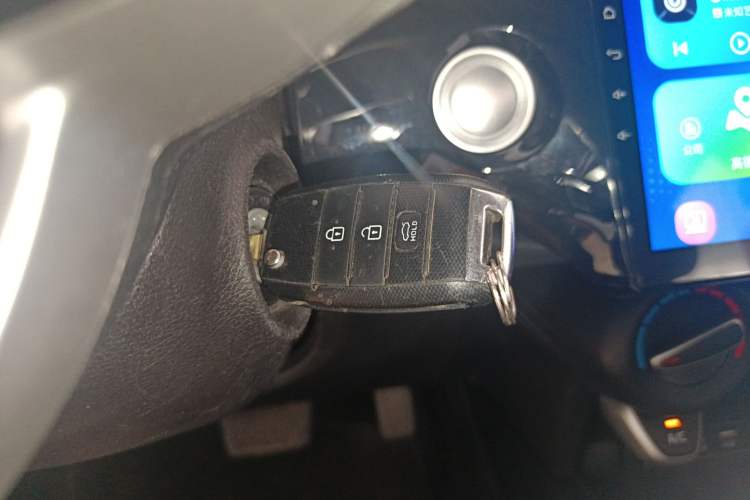 Used Kia K2 2019 Sedan 1.4L Automatic Transmission 15th Anniversary Special Edition GLS China VI Standard Interior 1