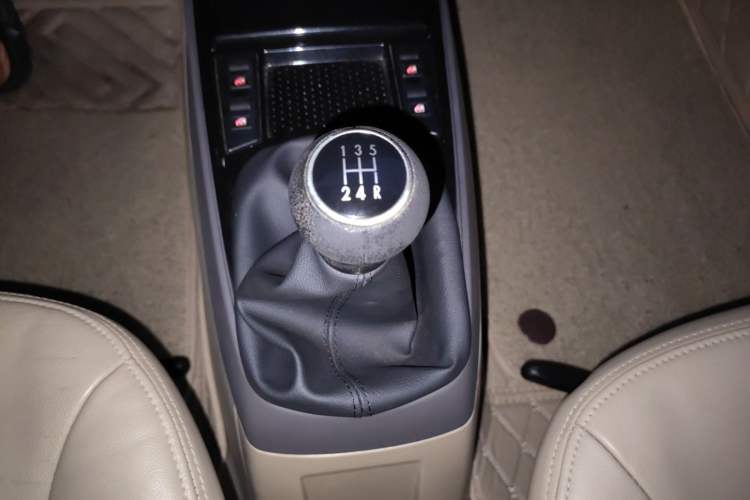 Used Volkswagen Santana Vista 2008 1.8L Manual Sishang Model