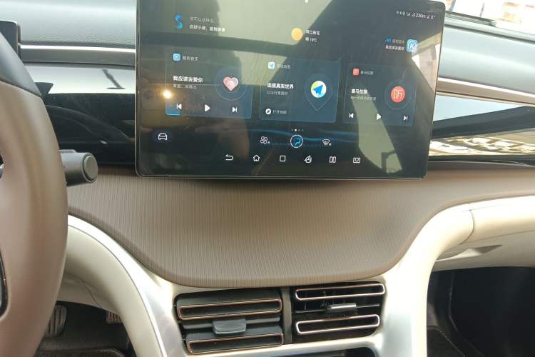 Used BYD Song Pro New Energy 2023 Champion Edition DM-i 71KM Beyond Model Audio And AC Panel