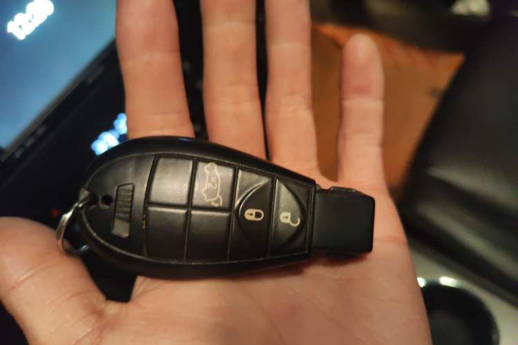 Used Jeep Grand Cherokee 2011 3.6L Luxury Edition
