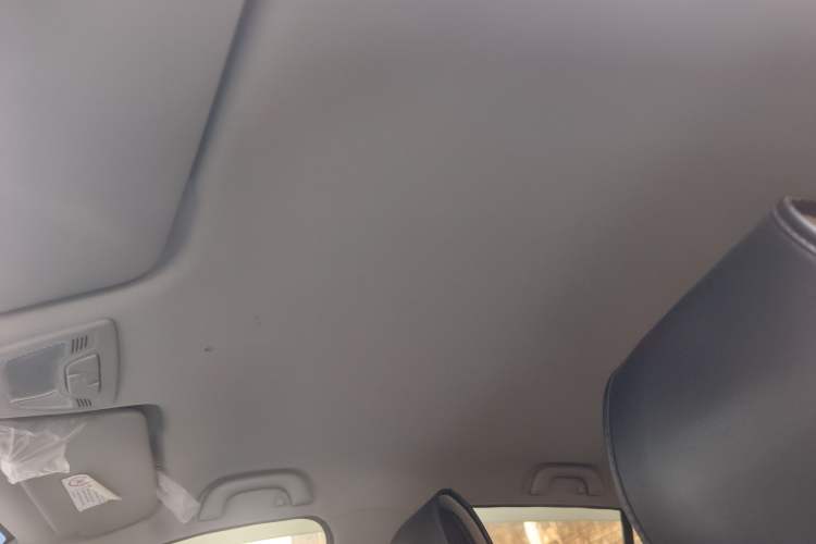 Used Baojun 510 2017 1.5L Automatic Fashion Model