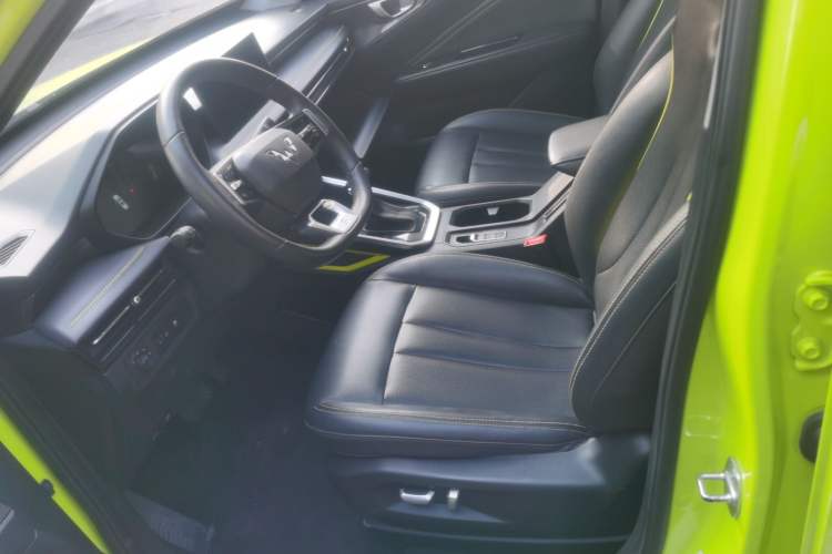 Used Wuling Alvez 2022 1.5T CVT Trendy & Cool Edition