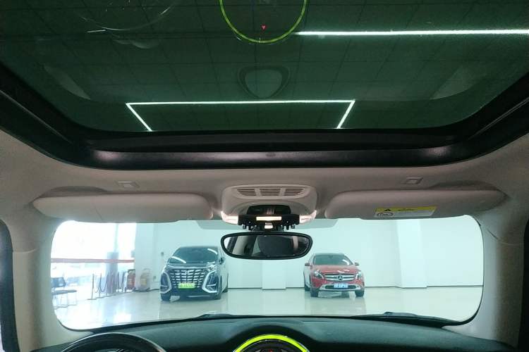 Used MINI MINI 2019 1.5T COOPER Classic Edition
