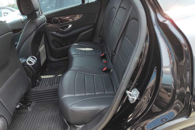 Used Mercedes-Benz GLC 2019 GLC 260 L 4MATIC Dynamic Model
