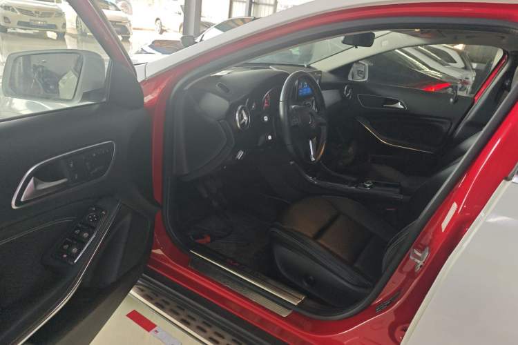 Used Mercedes-Benz GLA 2015 GLA 200 Sport Edition
