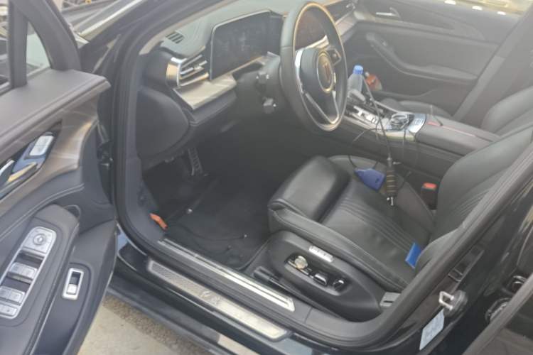 Used Hongqi H9 2020 2.0T Smart Connect Flagship Edition
