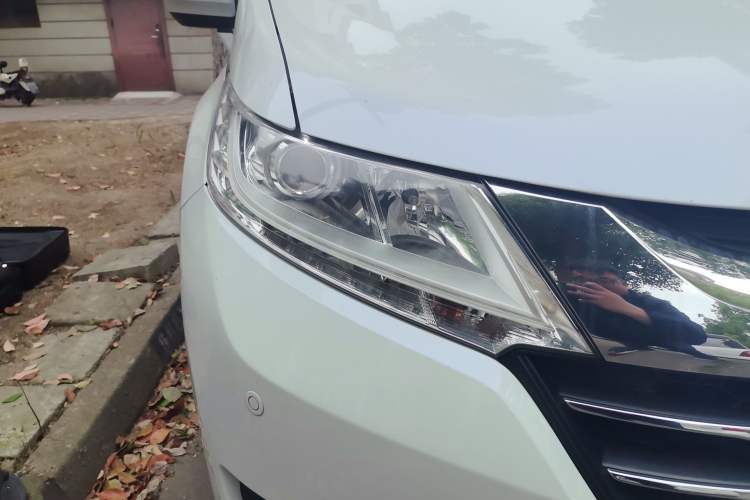 Used Honda Odyssey 2015 Revised 2.4L Luxury Edition
