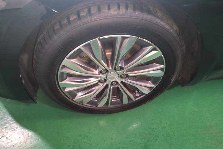 Used Hongqi E-QM5 2022 431 km Charge & Enjoy Edition
