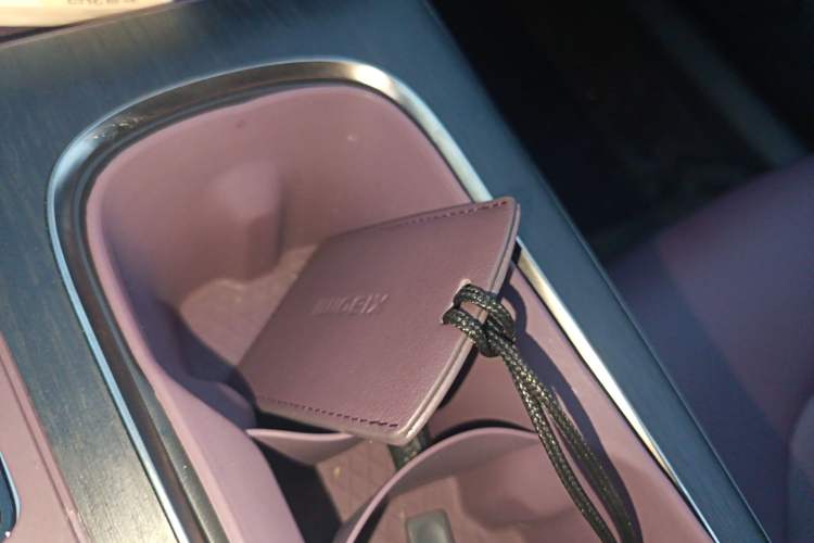 Used Xiaomi Auto SU7 2024 Rear-Drive Ultra-Long Range Advanced Pro-Level Intelligent Driving Version
