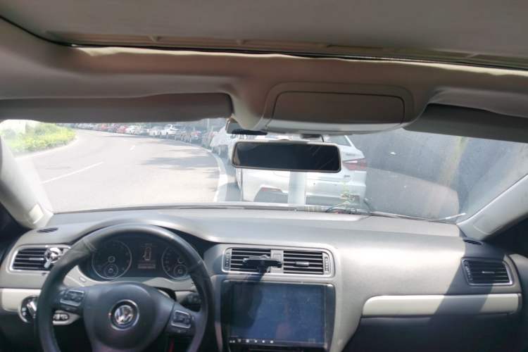 Used Volkswagen Sagitar 2012 1.4TSI Manual Luxury Model
