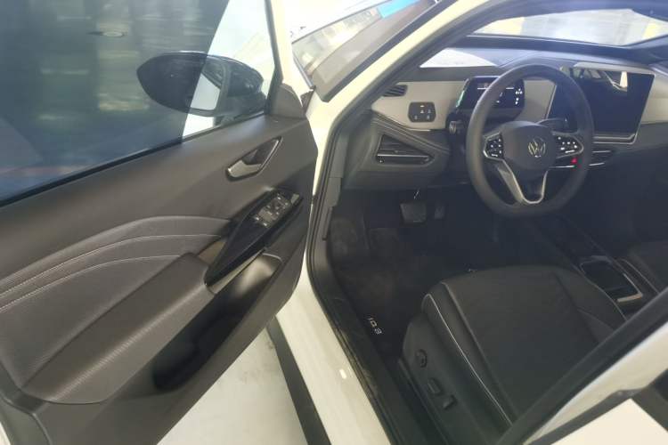 Used Volkswagen ID.3 2025 Smart Edition Outstanding Model
