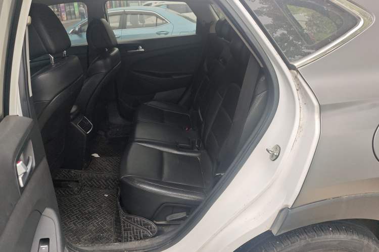 Used Hyundai Tucson 2015 1.6T Dual-Clutch Two-Wheel-Drive Smart Model
