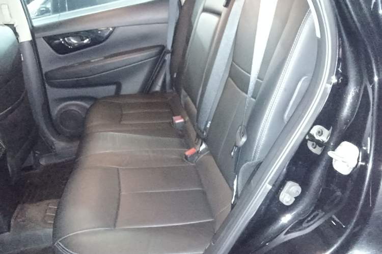 Used Nissan X-Trail 2019 2.0L CVT Smart Connect Comfort Edition 2WD
