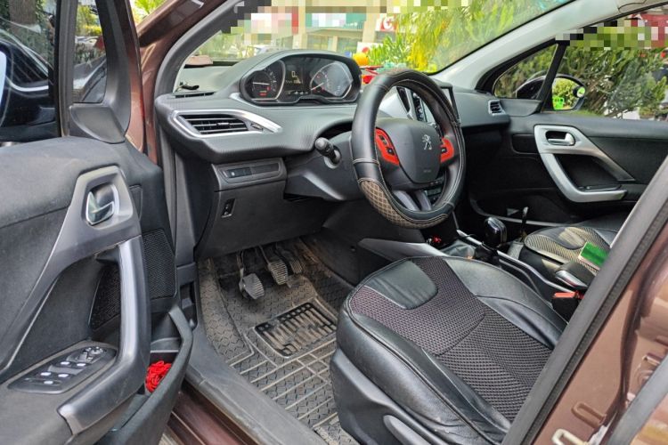 Used Peugeot 2008 2014 1.6L Manual Fashion Edition
