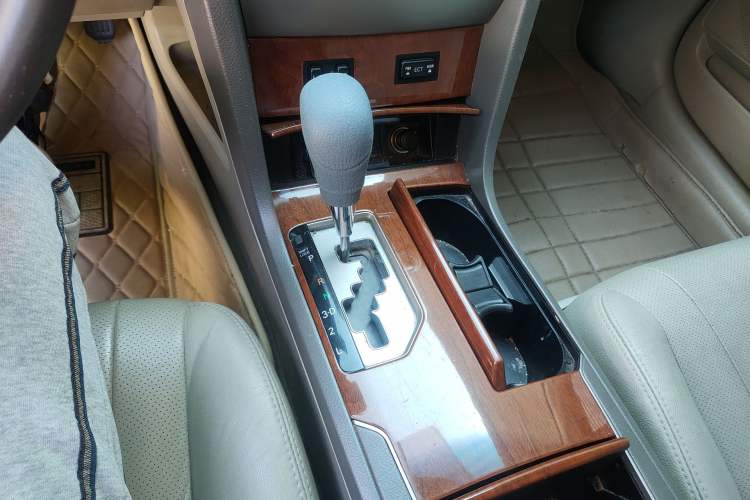 Used Toyota Camry 2013 200G Classic Luxury Edition Gear Lever