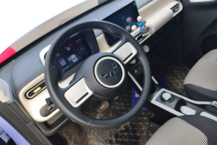 Used Wuling Hongguang MINIEV 2024 3rd Generation 170 km Steering Wheel