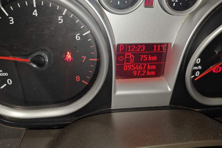 Used Ford Focus 2013 Hatchback Classic 1.8L Automatic Fashion Edition
