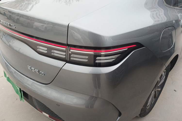 Used BYD Destroyer 05 2024 HONOR Edition DM-i 55KM Luxury Model Exterior 3