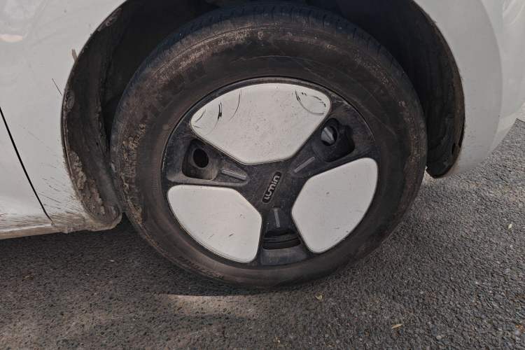 Used CHANGAN NEVO Lumin 2025 205 km Xiangqin Version Right Front Wheel Hub