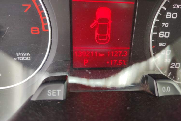 Used Audi A4L 2011 2.0 TFSI Comfort Model
