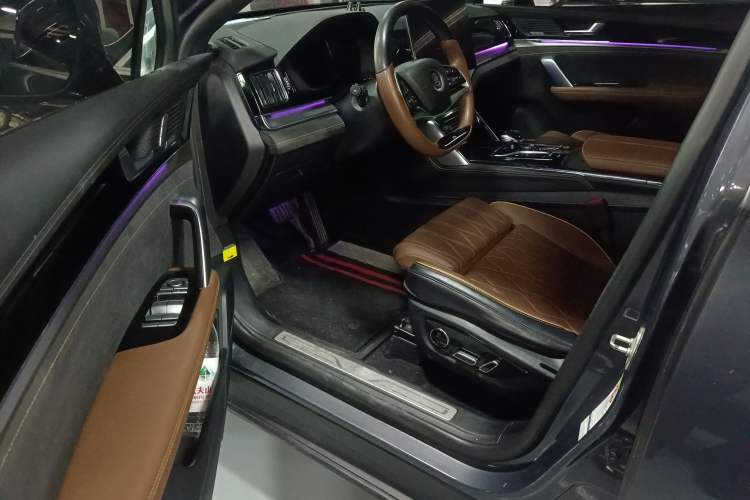 Used BYD Tang New Energy 2021 DM-i 112KM Prestige Model
