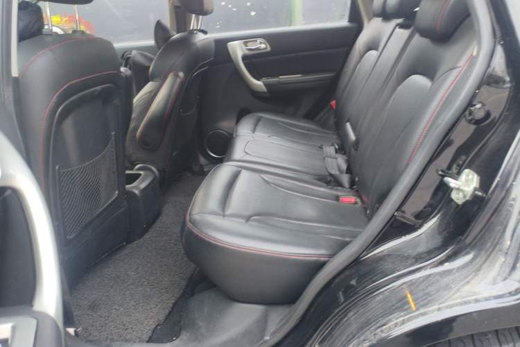 Used Haval H6 2013 Upgraded Model 1.5T Manual Two-Wheel Drive Elite Version