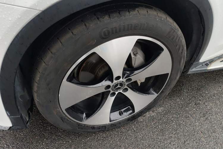 Used Mercedes-Benz GLC 2018 Refreshed GLC 300 4MATIC Dynamic Edition
