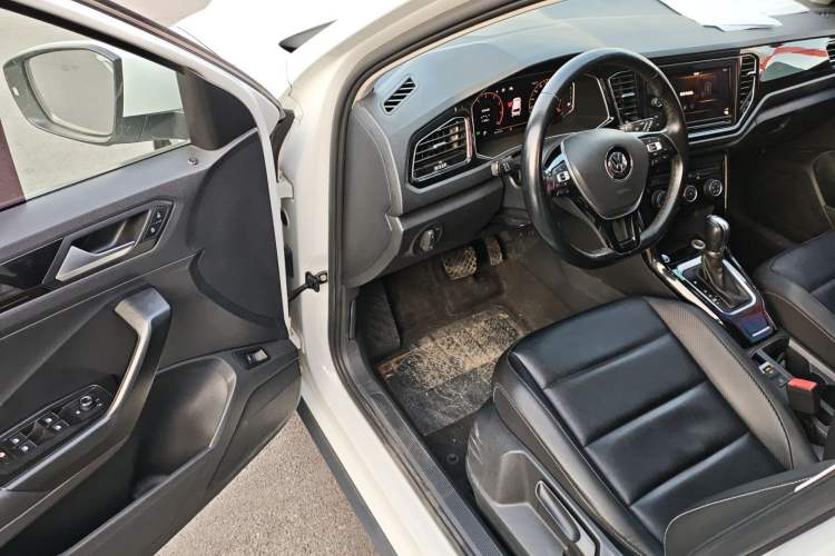 Used Volkswagen T-ROC 2020 280TSI DSG Two-Wheel Drive Comfort Version
