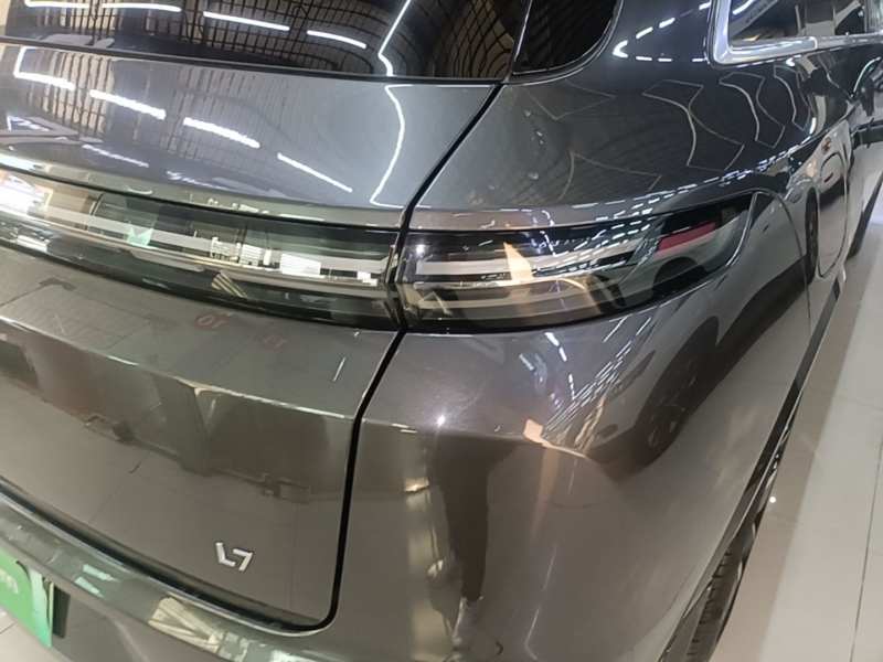 Used Li Auto L7 2023 Air model — 7