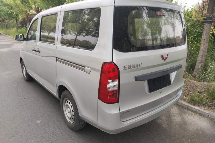 Used Wuling Rongguang V 2016 1.2L Practical Model Non-Power-Assisted