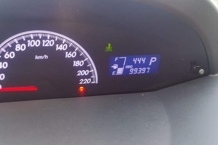 Used Toyota Yaris 2011 1.6E Automatic Charm Edition Odometer Close Up