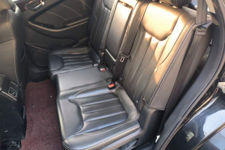 Used Dongfeng Fengon 580 2017 1.5T CVT Smart Style Model