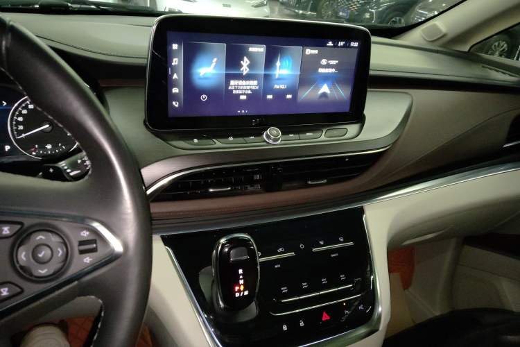 Used Buick GL8 2022 Land Executive Class 652T Prestige Model
