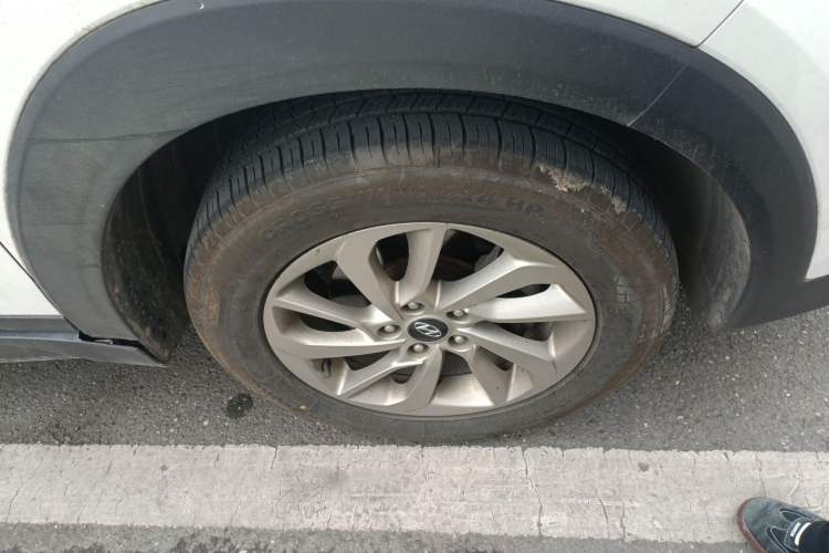 Used Hyundai Tucson 2018 1.6T Dual-Clutch Two-Wheel Drive 15th Anniversary Special Edition
