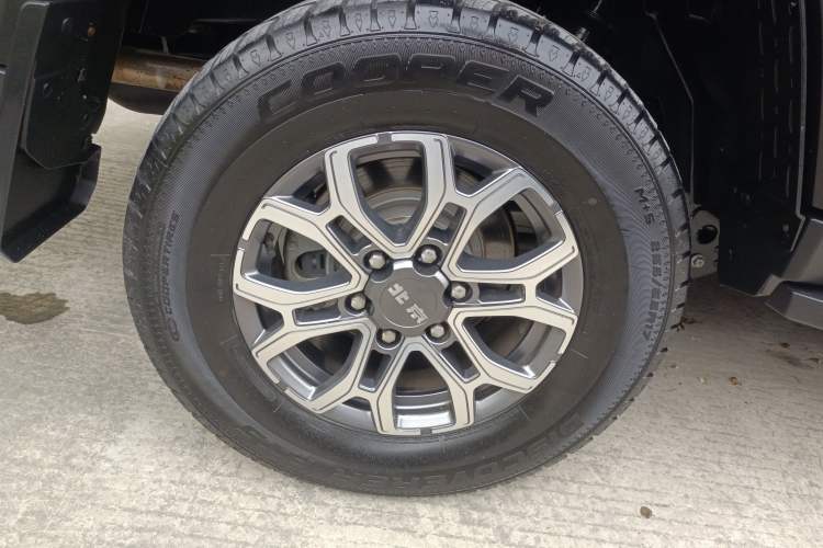 Used BAIC Off-Road BJ40 2023 2.0T Automatic Four-Wheel Drive Urban Hunter Edition Chivalrous Type Exterior 5