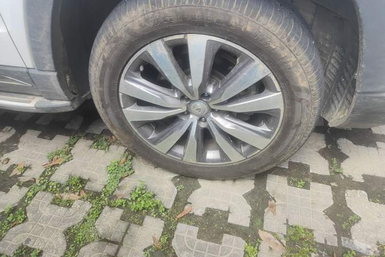 Used CHANGAN CS95 2017 2.0T Two-Wheel Drive Zhitu Edition