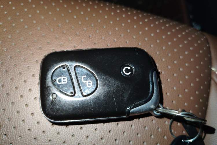 Used BYD Tang New Energy 2015 2.0T Four-Wheel-Drive Flagship Model Vehicle Key