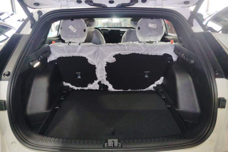 Used Geely Auto Emgrand X7 Sport 2024 1.5TD Smart Connect+