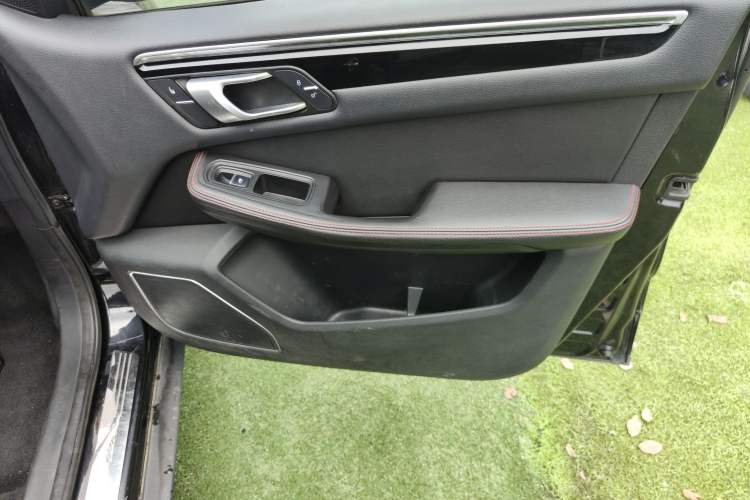 Used Zotye Domy X5 2015 1.5T Manual Supreme Model China IV Standard