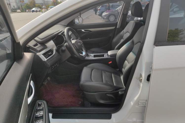 Used Geely Auto Emgrand 2019 Leading Edition 1.5L CVT Luxury Model China VI Standard