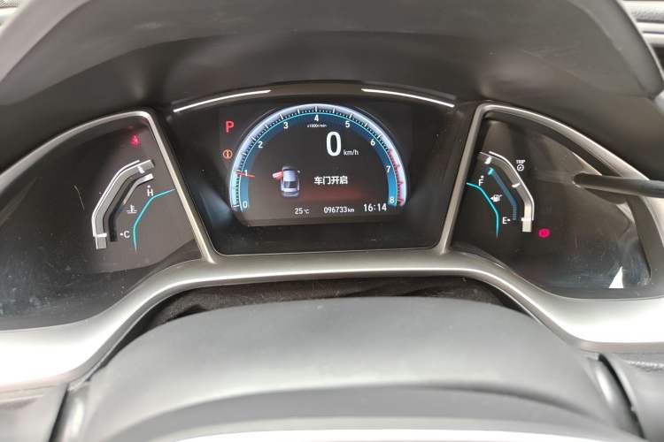 Used Honda Civic 2016 220TURBO CVT Luxury Edition
