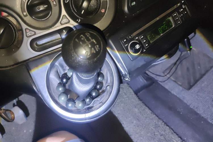 Used Zotye M300 2010 1.6L Gasoline Standard 6-Seater