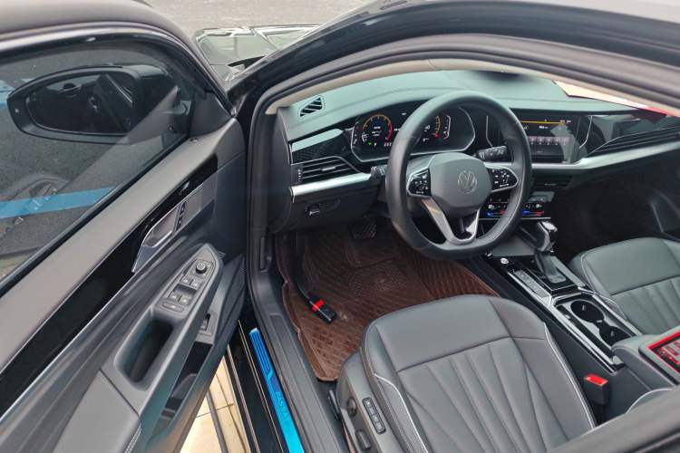 Used Volkswagen Passat 2024 380TSI Dragon Edition