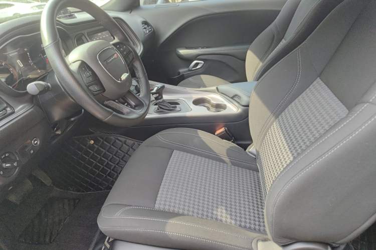 Used Dodge Challenger  Left Front Seat